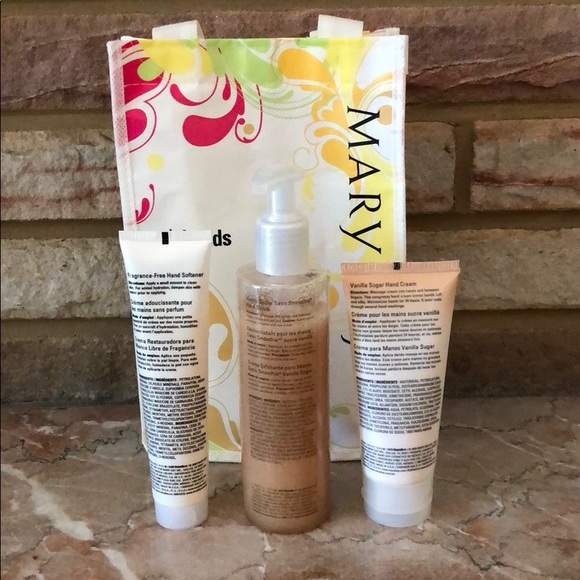 New Mary Kay Vanilla Sugar Satin Hands Set - Picture 2 of 2